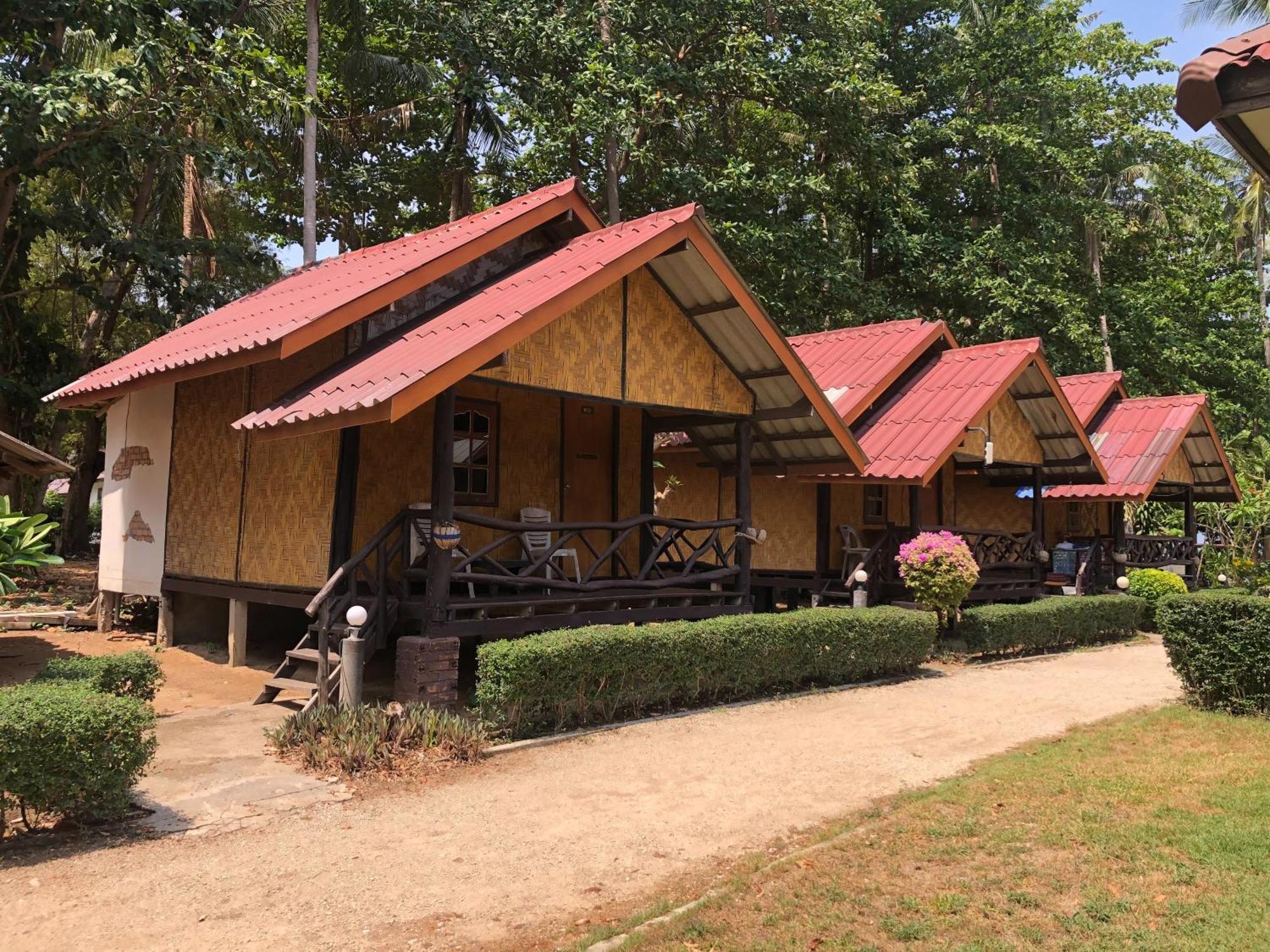 Moonwalk Lanta Resort Ко-Ланта Экстерьер фото